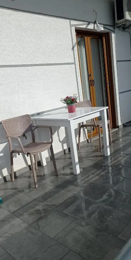 Amar Seaside Apartment Ksamil Albania