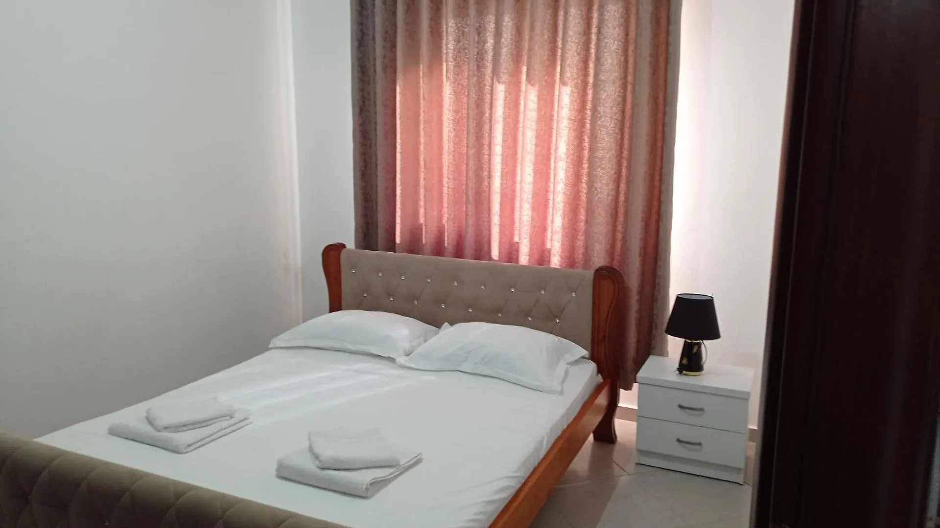 Amar Seaside Apartment Ksamil