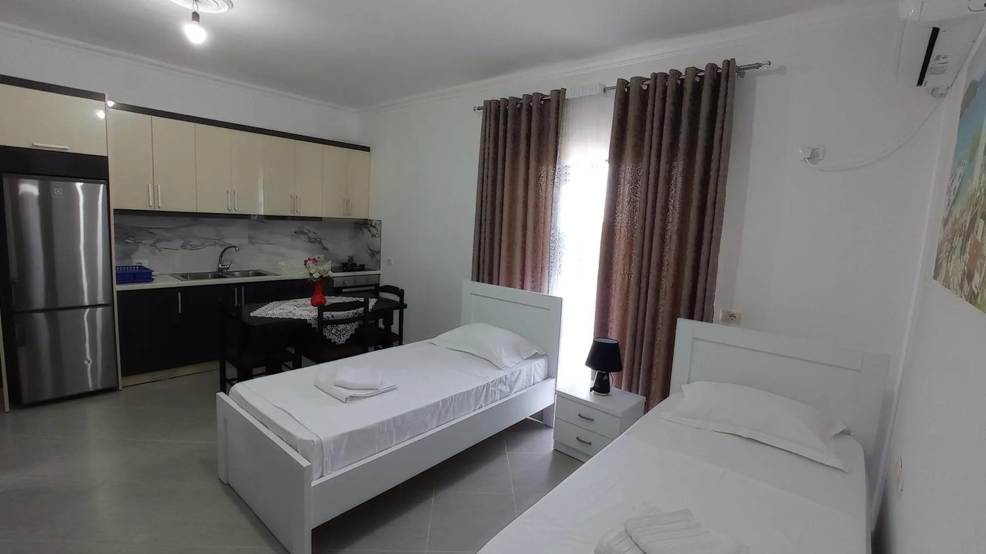 Amar Seaside Apartment Ksamil