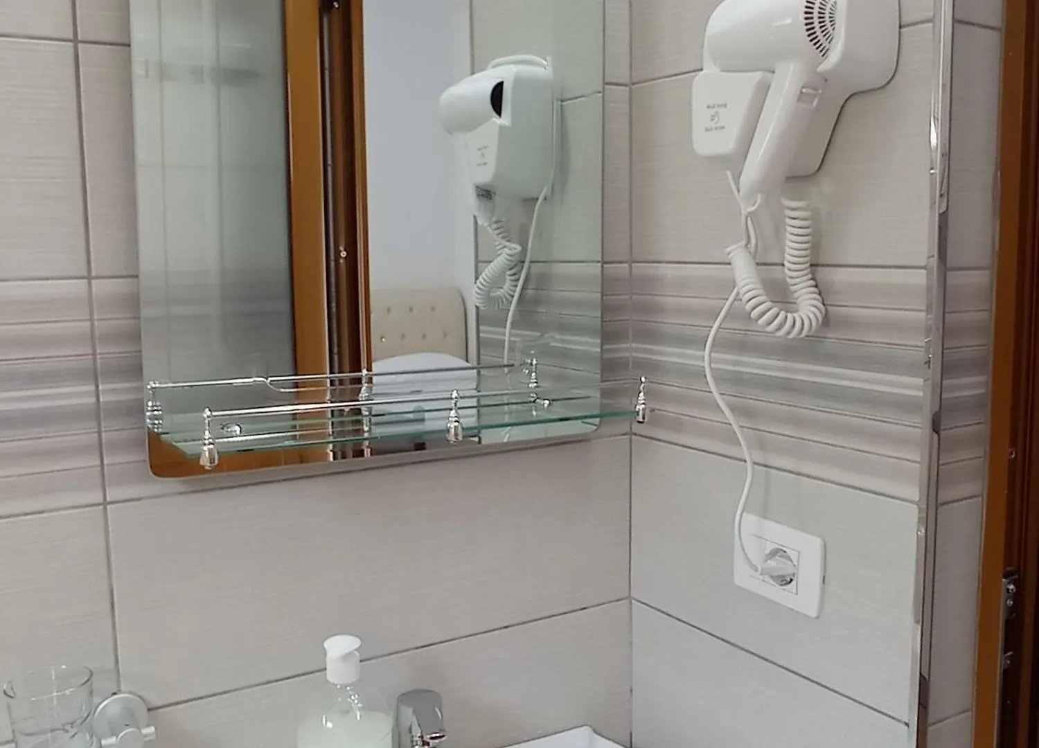 Amar Seaside Apartment Ksamil