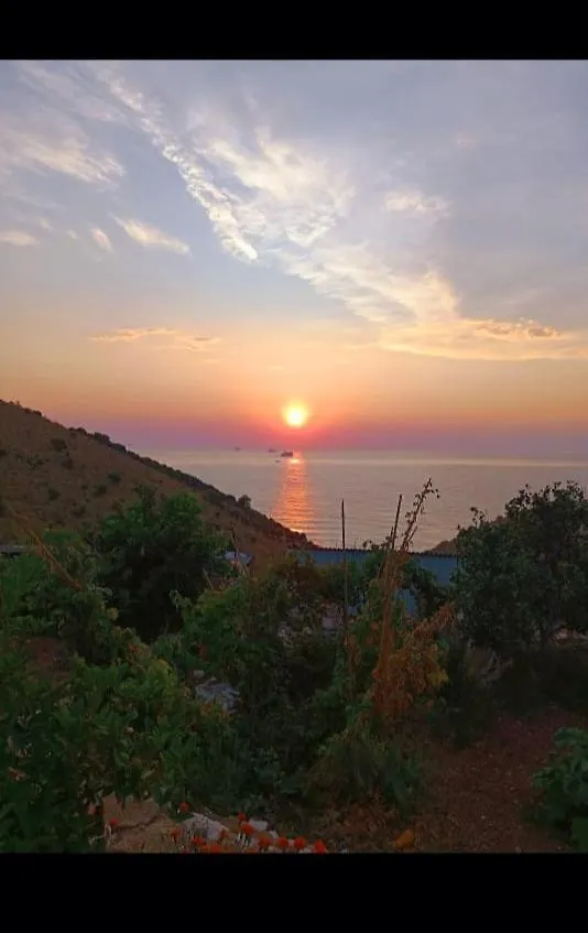 Amar Seaside Apartment Ksamil